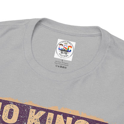 No Kings In America Cat Tee – Retro Rainbow Political Humor T-Shirt